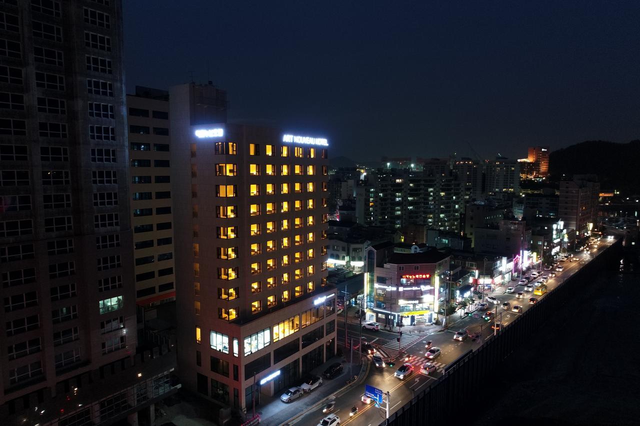 Geoje Artnouveau Suite Hotel Exteriér fotografie