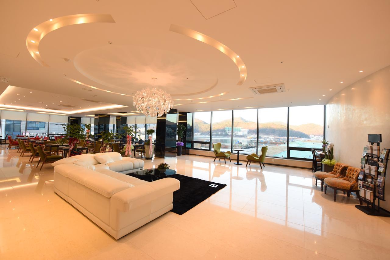 Geoje Artnouveau Suite Hotel Exteriér fotografie